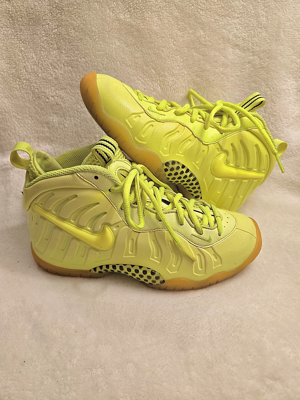 Nike Little Posite One GS "Volt" Basketball Shoes 4Y